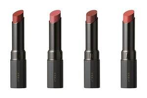 オサジ2026年春コスメ、ラフ塗りOKな美発色リップスティック＆ライラック色ハイライター｜写真8