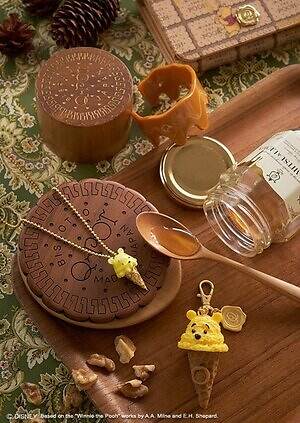 Q-pot.のディズニー「くまのプーさん」ジュエリー、“アイス型”ネックレス&ピグレット揺れるピアス|写真13