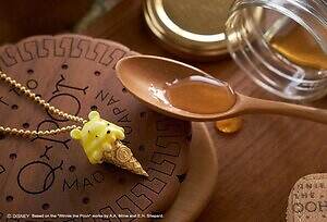 Q-pot.のディズニー「くまのプーさん」ジュエリー、“アイス型”ネックレス&ピグレット揺れるピアス|写真8