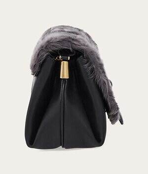 フェラガモ(Ferragamo) ハグ ミニ｜写真13