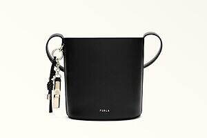 フルラ25年秋冬バケットバッグ「フルラ ロキシー」編み込みコード＆ゴールドのチャーム付き