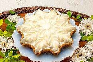 キル フェ ボン煌めく冬のフルーツタルト、“初恋の香り”白イチゴや“幻の洋梨”をたっぷり｜写真1