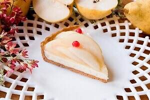 キル フェ ボン煌めく冬のフルーツタルト、“初恋の香り”白イチゴや“幻の洋梨”をたっぷり｜写真6