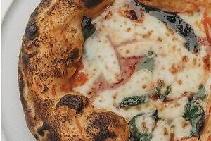 人気ピッツェリア「400℃ ピッツァ」京都・丸太町に関西初店舗、京都限定メニューも