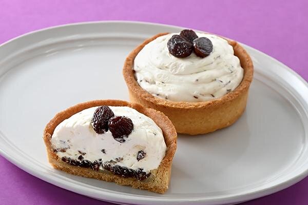 ファミリーマート「ラムレーズン」スイーツ、洋酒香る大人のタルトやバターサンド