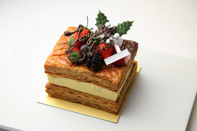 レストラン・エスキスが贈るクリスマスケーキ - 希少なタヒチ産バニラを贅沢に使用 | 写真