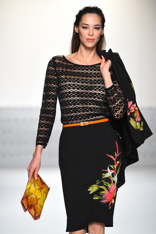エスカーダ  ESCADA ブーティ パープル ベルト ピンヒール エスカーダ ESCADA バッグ （B671） -waja bazar - 海外