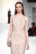 エスカーダ 2015年春夏コレクション - 菜々緒が美しいタフタのドレスを身に纏い登場！｜写真47