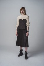 Y's 2015年春夏コレクション - 逞しいミリタリーウェアに、繊細さを忍ばせて｜写真26