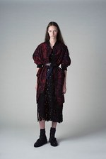 Y's 2015年春夏コレクション - 逞しいミリタリーウェアに、繊細さを忍ばせて｜写真12