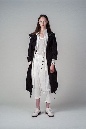 Y S 15年春夏コレクション 逞しいミリタリーウェアに 繊細さを忍ばせて ファッションプレス Y S 15年春夏コレクション 逞しいミリタリーウェアに 繊細さを忍ばせて ファッションプレス