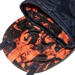 ステューシー×ポーターから4種のバッグ、裏地にはオールドスクールなグラフィックを総柄プリント｜写真8