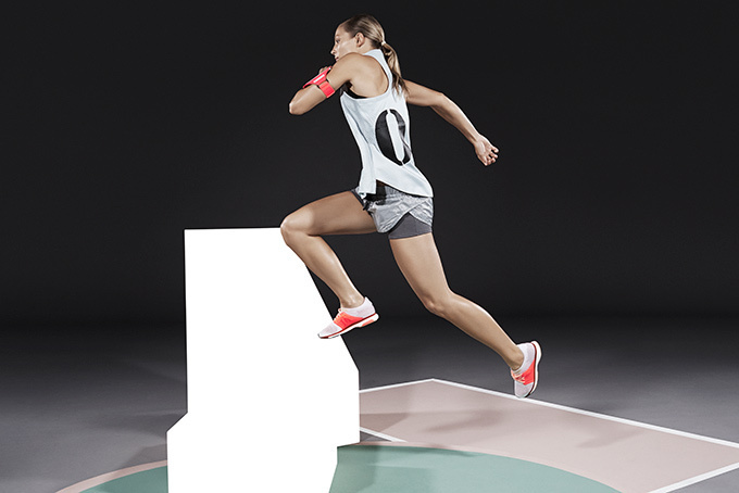 未使用　adidas x STELLA MCCARTNEY 花柄刺繍　プリント adidas by Stella McCartney SPRING & SUMMER 2021 Collection