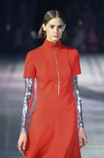 ディオール 2015年秋コレクション - 東京で披露、煌めきが織りなすコンテンポラリーな実用性の美｜写真9