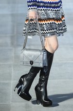 ディオール 2015年秋コレクション - 東京で披露、煌めきが織りなすコンテンポラリーな実用性の美｜写真102