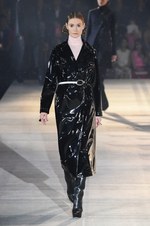 ディオール 2015年秋コレクション - 東京で披露、煌めきが織りなすコンテンポラリーな実用性の美｜写真120