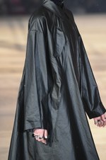 ディオール 2015年秋コレクション - 東京で披露、煌めきが織りなすコンテンポラリーな実用性の美｜写真122