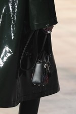 ディオール 2015年秋コレクション - 東京で披露、煌めきが織りなすコンテンポラリーな実用性の美｜写真125