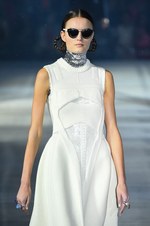 ディオール 2015年秋コレクション - 東京で披露、煌めきが織りなすコンテンポラリーな実用性の美｜写真32