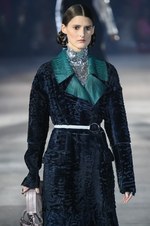 ディオール 2015年秋コレクション - 東京で披露、煌めきが織りなすコンテンポラリーな実用性の美｜写真41