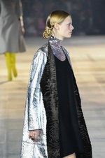 ディオール 2015年秋コレクション - 東京で披露、煌めきが織りなすコンテンポラリーな実用性の美｜写真44