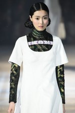 ディオール 2015年秋コレクション - 東京で披露、煌めきが織りなすコンテンポラリーな実用性の美｜写真48