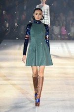 ディオール 2015年秋コレクション - 東京で披露、煌めきが織りなすコンテンポラリーな実用性の美｜写真53