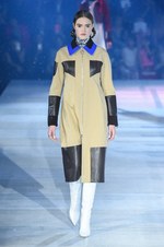 ディオール 2015年秋コレクション - 東京で披露、煌めきが織りなすコンテンポラリーな実用性の美｜写真83