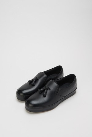 エンダースキーマ 2015年春夏コレクション - レザー雪駄やタッセルシューズをコラボで｜写真24