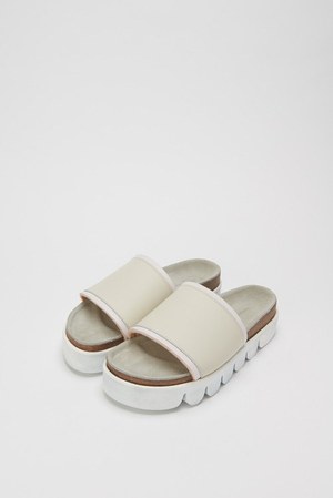 エンダースキーマ 2015年春夏コレクション - レザー雪駄やタッセルシューズをコラボで｜写真42