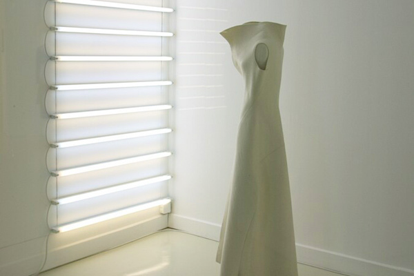 2011年春、ロンドンのV&A美術館にてヨウジヤマモトの足跡を辿る展覧会が開催！