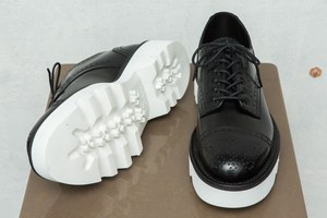 foot the coacher サイドレーススニーカー パイソン柄 レザー 蛇 foot the coacher サイドレーススニーカー パイソン柄 レザー 蛇