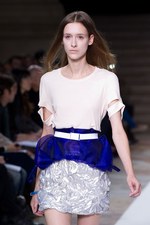 爽やかな風が駆け抜けるような コムーン(COMMUUN)　2011年春夏コレクション｜写真12