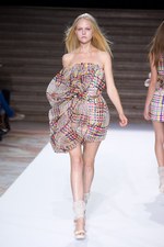 爽やかな風が駆け抜けるような コムーン(COMMUUN)　2011年春夏コレクション｜写真25