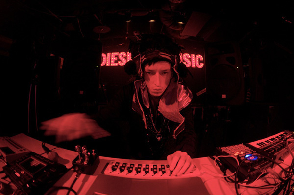 DIESEL:U:MUSICの10周年パーティー、豪華ラインナップに2500人！｜写真4