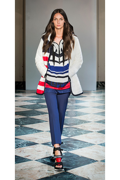 フェイ 2015年春夏｜female ダウンジャケット