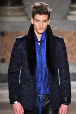 ロベルト カヴァリ 2015-16年秋冬メンズコレクション - ヴィンテージを反映した雄大なロック｜写真11