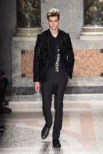 ロベルト カヴァリ 2015-16年秋冬メンズコレクション - ヴィンテージを反映した雄大なロック｜写真51