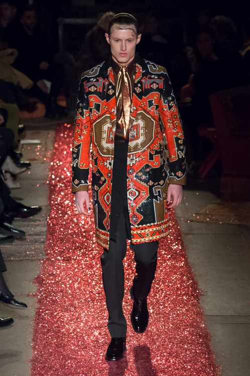 ジバンシィ バイ リカルド ティッシ (Givenchy by Riccardo Tisci) 2015-16年秋冬ウィメンズ&メンズコレクション シルエット - 写真59