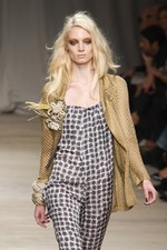 美しいドレスが勢ぞろい アイスバーグ(ICEBERG)、2011年春夏コレクション：ミラノ ファッション ウィーク｜写真7