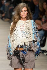 美しいドレスが勢ぞろい アイスバーグ(ICEBERG)、2011年春夏コレクション：ミラノ ファッション ウィーク｜写真34