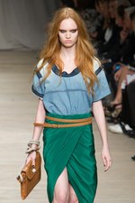 美しいドレスが勢ぞろい アイスバーグ(ICEBERG)、2011年春夏コレクション：ミラノ ファッション ウィーク｜写真42