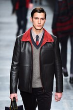 フェンディ 2015-16年秋冬メンズコレクション - 高級感とモダンの理想的な共存｜写真32