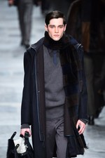 フェンディ 2015-16年秋冬メンズコレクション - 高級感とモダンの理想的な共存｜写真61
