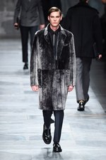 フェンディ 2015-16年秋冬メンズコレクション - 高級感とモダンの理想的な共存｜写真66