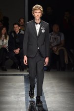 MSGM 2015-16年秋冬メンズコレクション - ロケットと宇宙に憧れて｜写真17