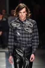 MSGM 2015-16年秋冬メンズコレクション - ロケットと宇宙に憧れて｜写真27