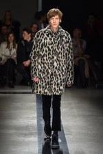 MSGM 2015-16年秋冬メンズコレクション - ロケットと宇宙に憧れて｜写真28