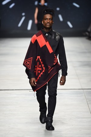 マルセロ・ブロン カウンティ・オブ・ミラン(MARCELO BURLON COUNTY OF MILAN) 2015-16年秋冬ウィメンズ&メンズコレクション  - 写真44