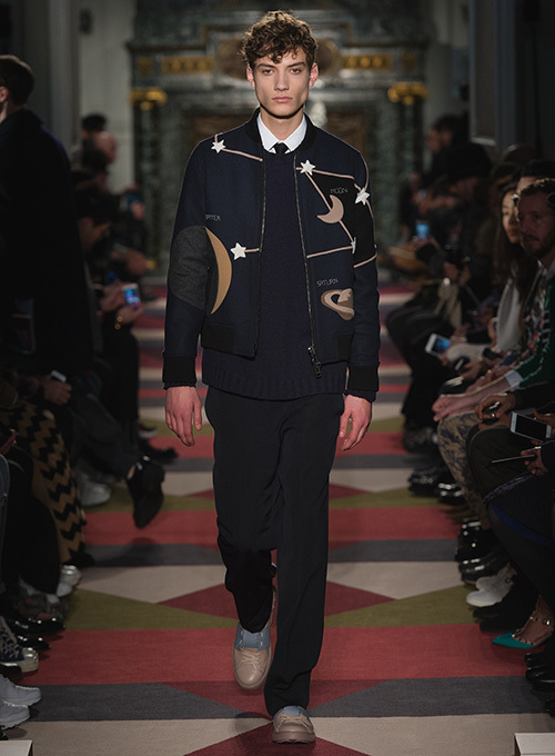 ヴァレンティノ 2015年秋冬メンズのスニーカー＆バッグ - 幾何学模様のバックパックも | 写真